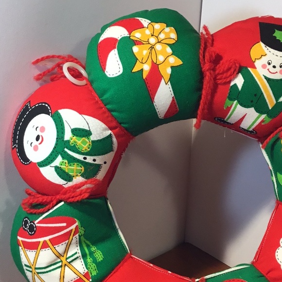 Vintage 12” Handcrafted Christmas Wreath - Picture 2 of 15